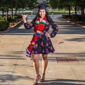 Meet your Posher, Jaqueline